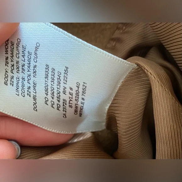 Aritzia The Babaton Slouch Coat - Picture 5 of 15